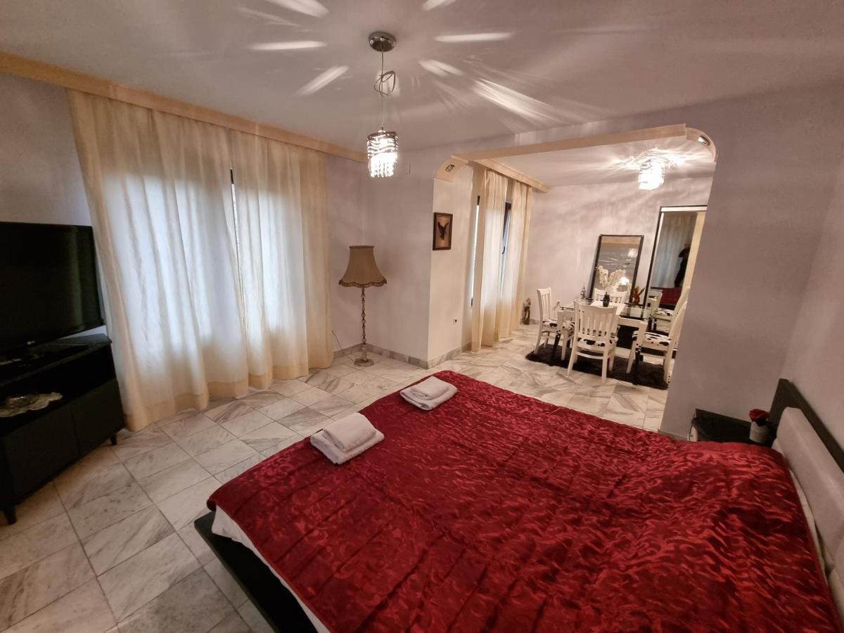Tsar Simeon, 2 Bedroom, Living Room And Fireplace โซเฟีย ภายนอก รูปภาพ
